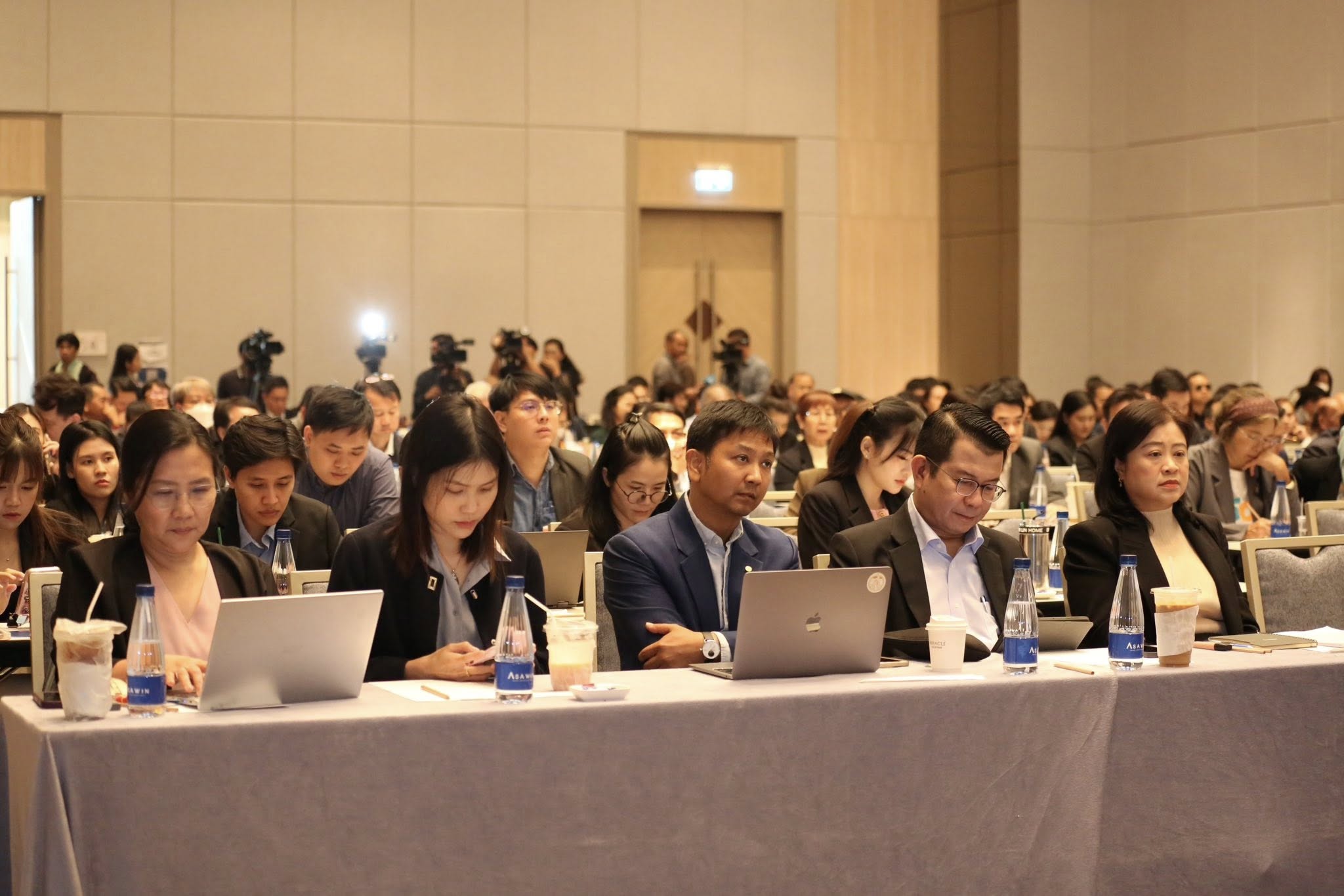 สำนักงาน กสทช. จัดการประช...